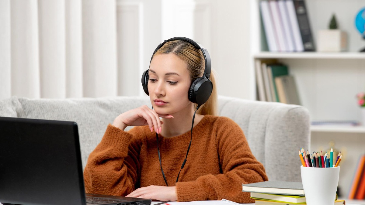 IELTS Listening Fill in the Blanks: Complete Guide to Ace This Section