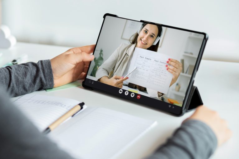 Online vs. Offline IELTS Coaching in Chandigarh – What’s the Right Choice for You?